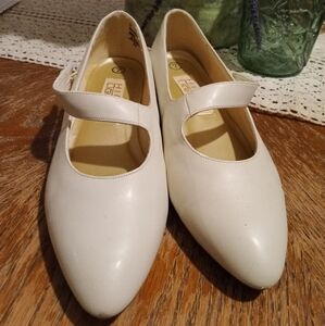 High Lights Elegant Point Toe Mary Jane Flats